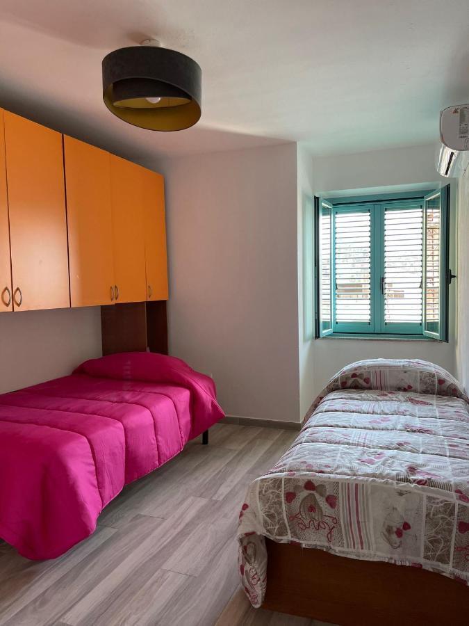 Casa Vacanze Sa Piazza Apartment ดอร์กาลี ภายนอก รูปภาพ