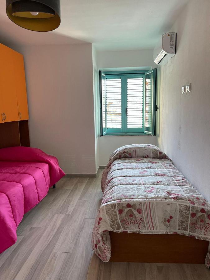 Casa Vacanze Sa Piazza Apartment ดอร์กาลี ภายนอก รูปภาพ